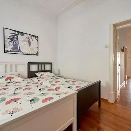 Downtown Garden House Apartment Lisbon