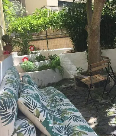 Apartment Downtown Garden House Lisbon