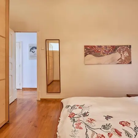 Downtown Garden House Lisbon