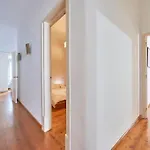شقة Downtown Garden House